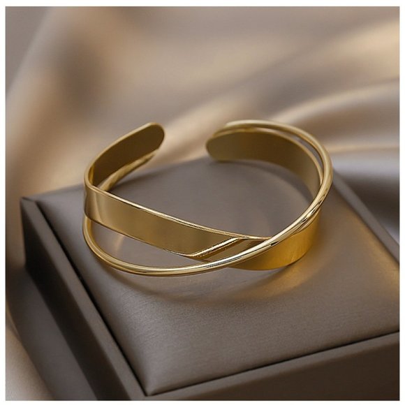 Exaggerated Grade Separation Copper Bracelet - Picture 5 of 5